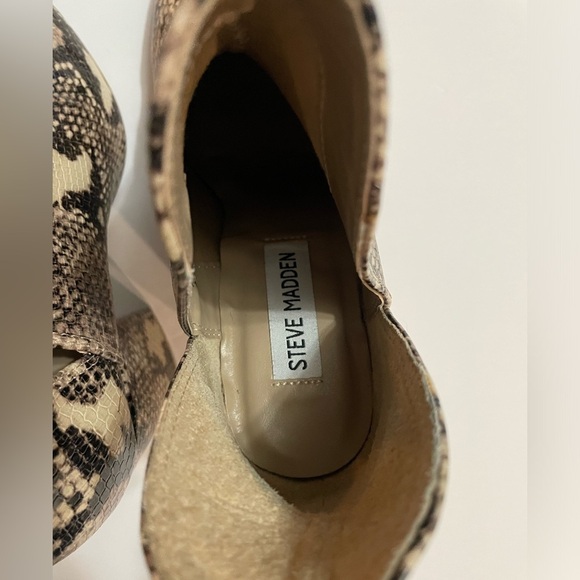 Steve Madden ankle boots sneak woman’s 6.5 - Picture 8 of 11